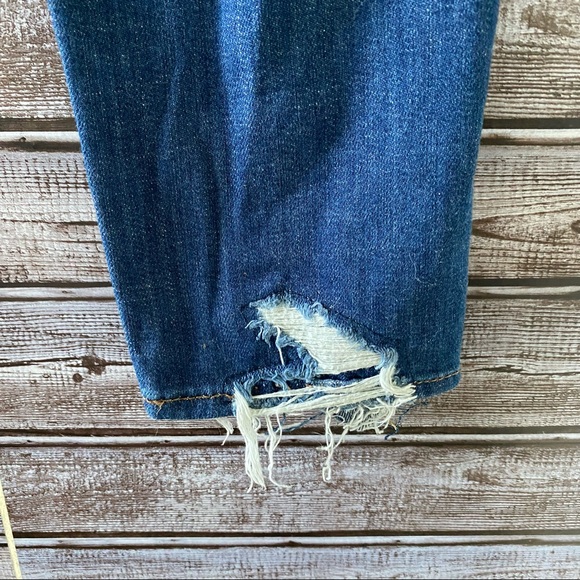American Eagle Vintage Hi-Rise Button-Fly Distressed Jeans Size 2 Reg - Picture 8 of 12